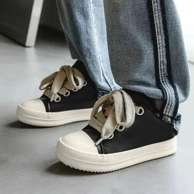 Round Toe Sneakers with Thick Shoelace