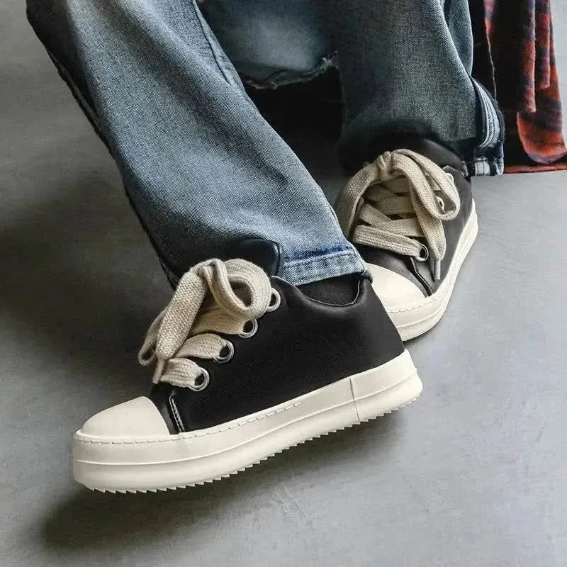 Round Toe Sneakers with Thick Shoelace