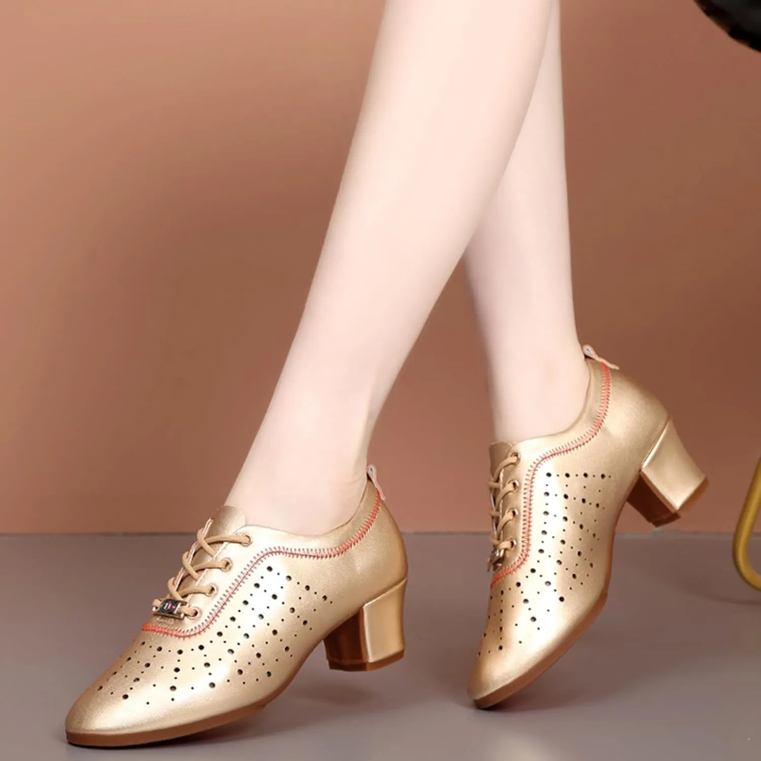 Women's Lace-Up Leather Latin Dance Shoes Ballroom 5Cm Heel with Split Sole